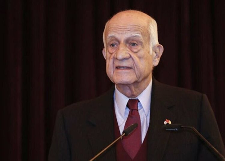 İşte İnan Kıraç'ın Adli Tıp'ta yanıt veremediği iki soru 1 İşte İnan Kıraç’ın Adli Tıp’ta yanıt veremediği iki soru