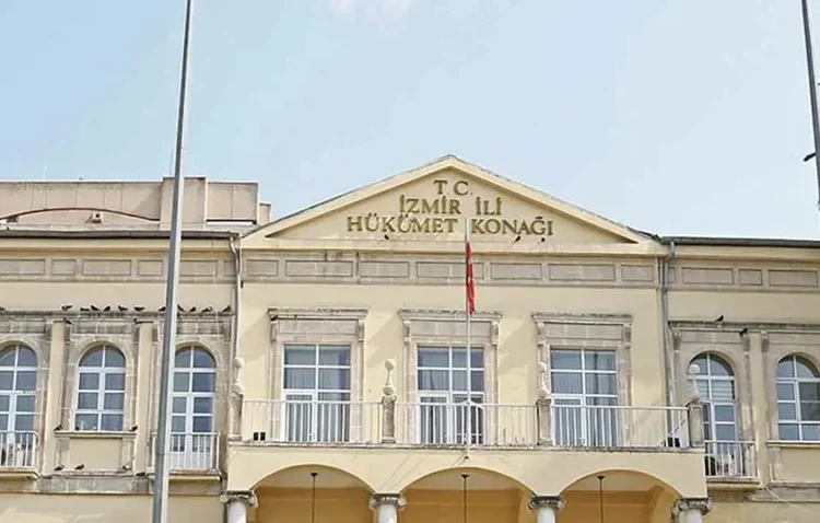 Valilik duyurdu: İzmir’de beş günlük gösteri yasağı