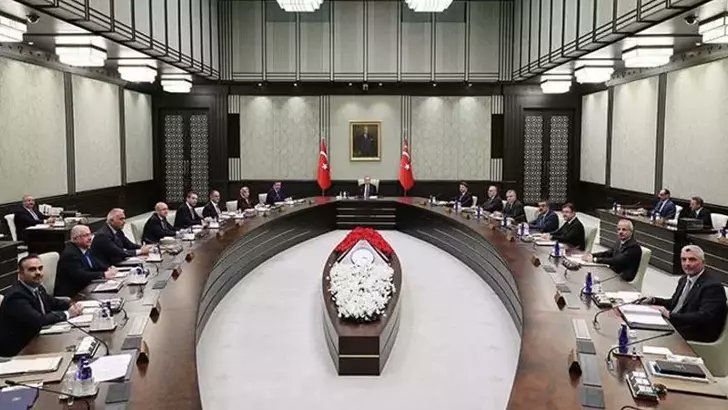 İddia: Kabine değişikliği Haziran'da... 3 ismin üstü çizildi 1 İddia: Kabine değişikliği Haziran’da… 3 ismin üstü çizildi