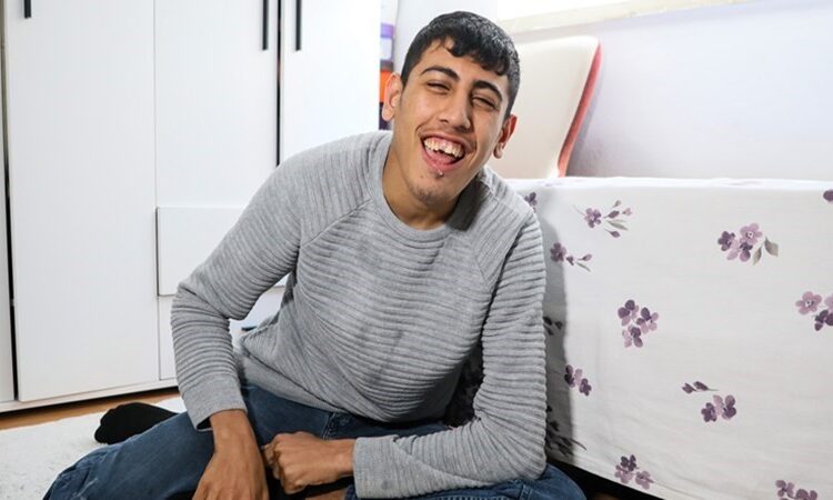 18 aylık bebek zihni var: Yüzde 90 engelli Emrecan 'taciz'le suçlanıyor 1 18 aylık bebek zihni var: Yüzde 90 engelli Emrecan ‘taciz’le suçlanıyor