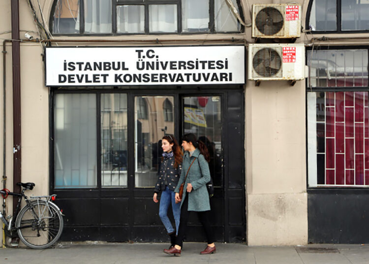 İstanbul Üniversitesi Devlet Konservatuarı’nda 50 akademisyen açığa alındı 1 İstanbul Üniversitesi Devlet Konservatuarı’nda 50 akademisyen açığa alındı