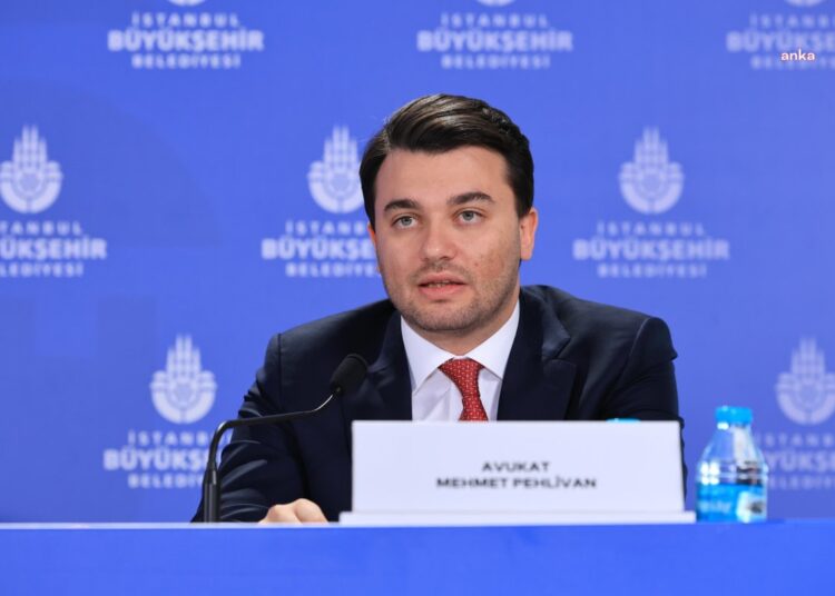 İmamoğlu’nun avukatı yurt dışı çıkış yasağı ile serbest bırakıldı 1 İmamoğlu’nun avukatı yurt dışı çıkış yasağı ile serbest bırakıldı