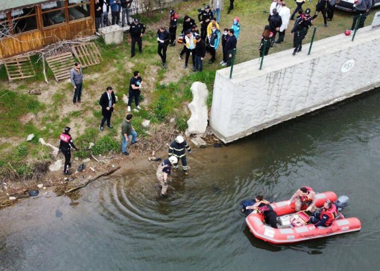 Meriç Nehri'nde erkek cesedi bulundu 1 Meriç Nehri’nde erkek cesedi bulundu