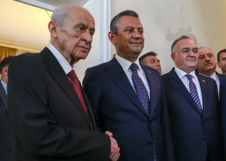 MHP, CHP’yle diyaloğu kesti! "Net tavır yoksa temas da yok" 1 MHP, CHP’yle diyaloğu kesti! “Net tavır yoksa temas da yok”