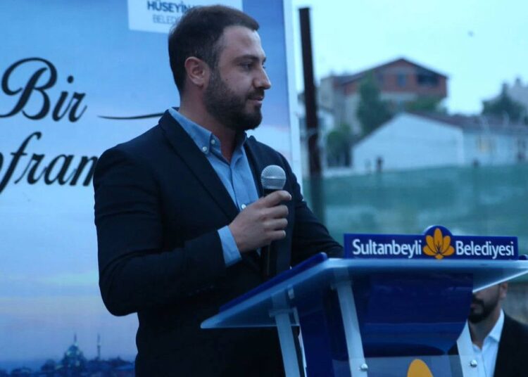 İBB soruşturmasındaki 'tanık'lardan biri AK Parti'nin adayı çıktı 1 İBB soruşturmasındaki ‘tanık’lardan biri AK Parti’nin adayı çıktı