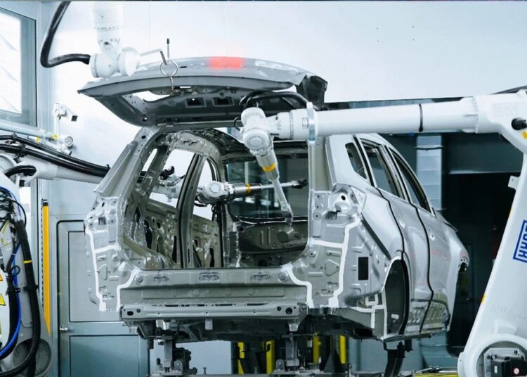 Çinli otomotiv devi Türkiye’ye 1 milyar dolarlık yatırım yapacak