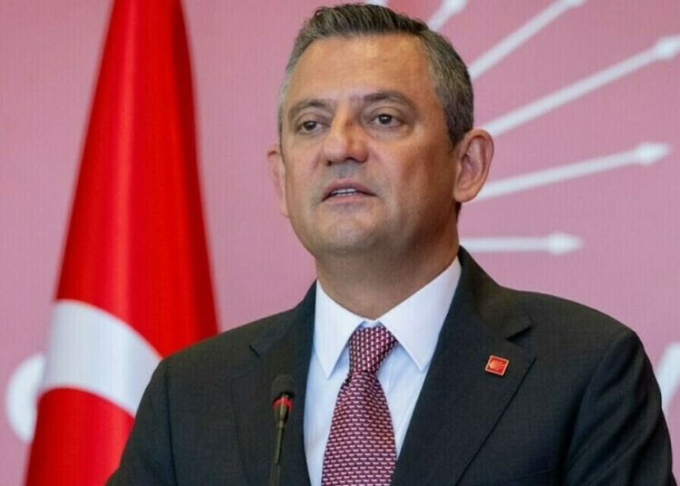 Özgür Özel: Bu darbeyi püskürtemezsek bir daha sandık yok 1 Özgür Özel: Bu darbeyi püskürtemezsek bir daha sandık yok