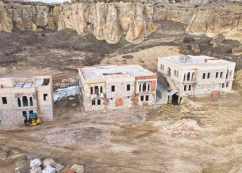 Kültürel miras ranta kurban: Peribacalarının ortasına betondan villa dikiliyor
