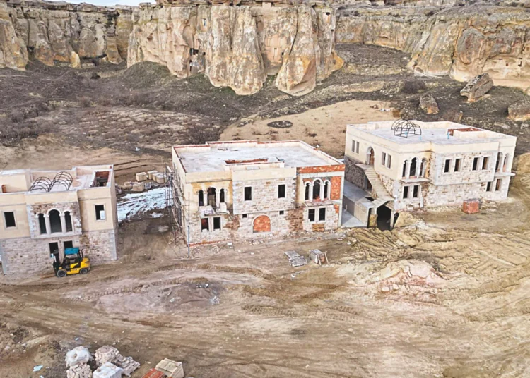 Kültürel miras ranta kurban: Peribacalarının ortasına betondan villa dikiliyor