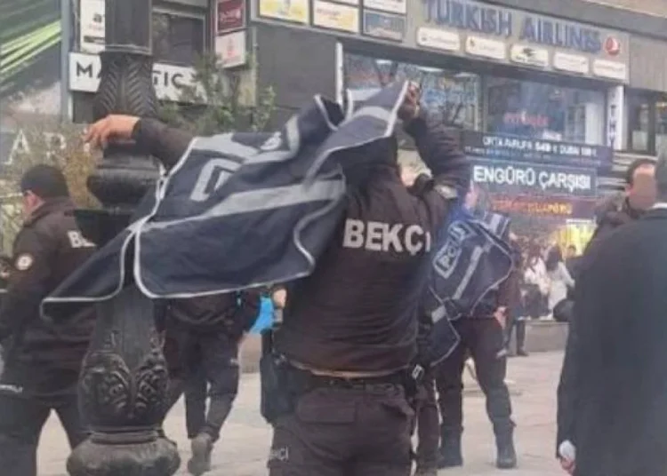 Bekçilere polis yeleği mi giydirildi?