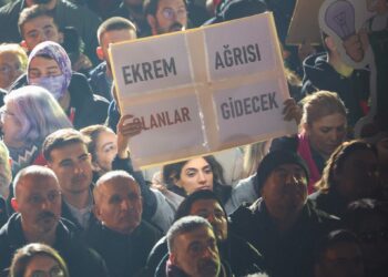 Mümtaz’er Türköne yazdı I Erken seçim artık bir mecburiyet