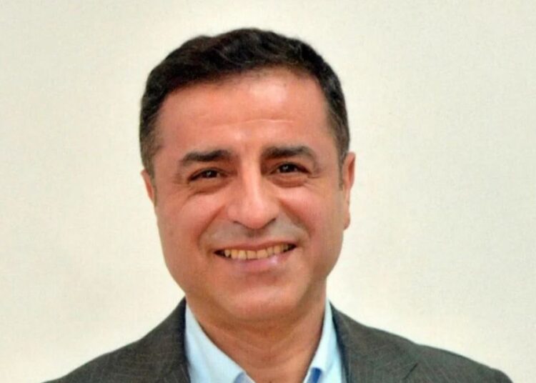 Demirtaş’ın duruşması ertelendi 1 Demirtaş’tan sürece tam destek, Öcalan, Bahçeli ve Erdoğan’a övgü: Türkiye Cumhuriyeti devleti hepimizin devletidir