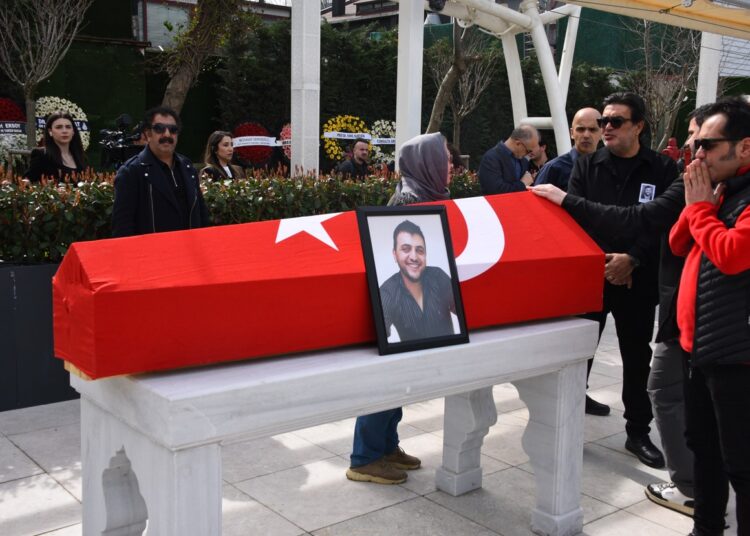 Şinasi Yurtsever son yolculuğuna uğurlandı
