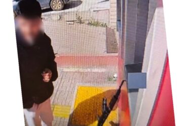 ATM’de ‘kalaşnikof’ paniği: Para çekmeye silahla gitti