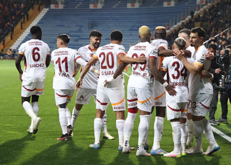 Galatasaray yıldızlarıyla farka gitti, 5 puanlık avantajı korudu 1 Galatasaray yıldızlarıyla farka gitti, 5 puanlık avantajı korudu