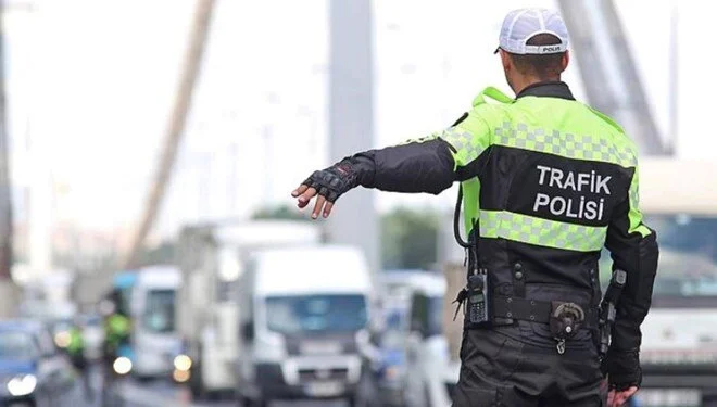 İstanbul'da 1 Mayıs günü ulaşım duracak: İşte kapanan yol ve metroların tam listesi 1 İstanbul’da 1 Mayıs günü ulaşım duracak: İşte kapanan yol ve metroların tam listesi