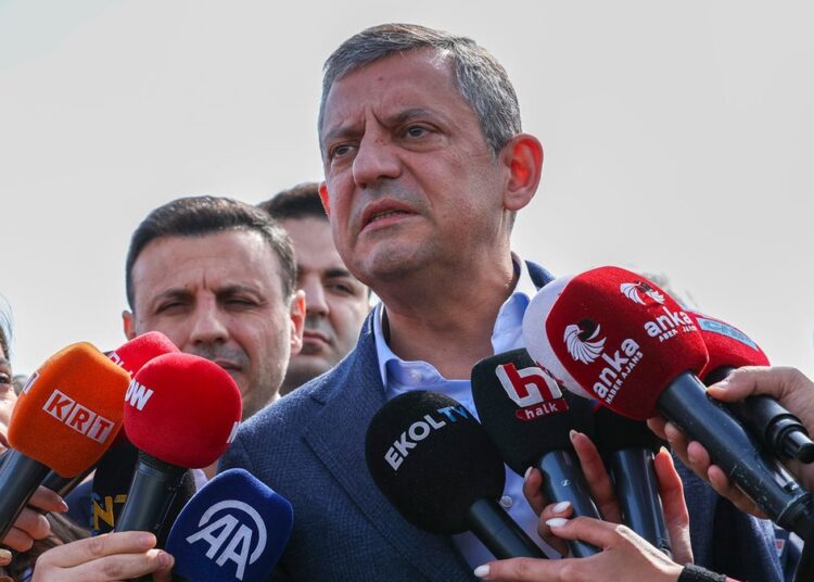 Özgür Özel: İmamoğlu'nun kendisi bile bu vakitten sonra cumhurbaşkanı adaylığından çekilemez 1 Özgür Özel: İmamoğlu’nun kendisi bile bu vakitten sonra cumhurbaşkanı adaylığından çekilemez