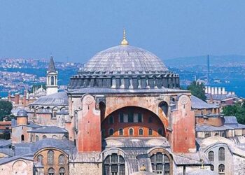 Ayasofya Camii restorasyona girdi…