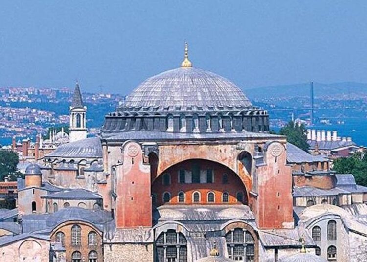 Ayasofya Camii restorasyona girdi…