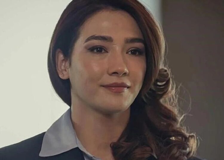 TRT'de 'boykot' mesaisi: Aybüke Pusat dizi kadrosundan çıkarıldı; senaristin dizisini yayından kaldırıldı 1 TRT’de ‘boykot’ mesaisi: Aybüke Pusat dizi kadrosundan çıkarıldı; senaristin dizisini yayından kaldırıldı