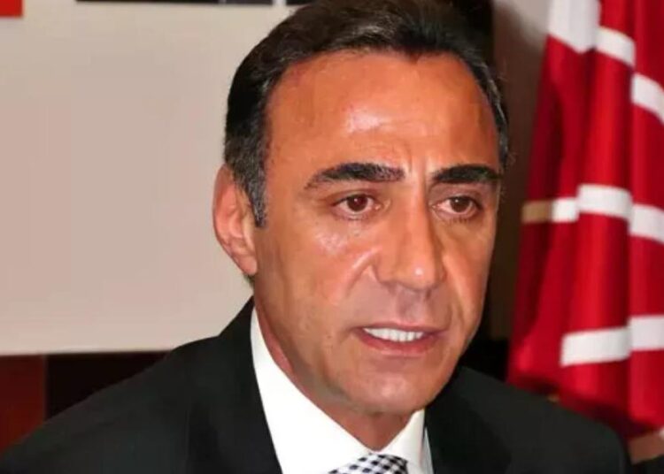CHP kurultayında Özgür Özel’in karşısına üçüncü rakip de çıktı