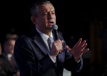 Özgür Özel: İBB’ye, İstanbul Barosu’na kayyum bilgisi geldi