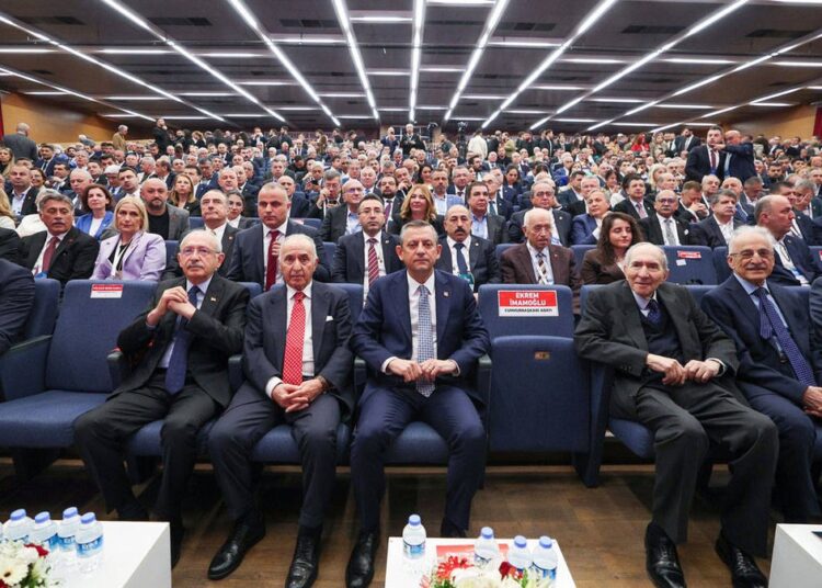 CHP kurultay davası: Dosyaların İstanbul'a taşınması talep edildi 1 CHP’nin 21. Olağanüstü Kurultayı’nın iptali için bir başvuru daha