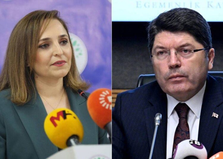 DEM Parti'den Bakan Tunç'a yanıt: "Siz lütfen görevinizi yapın" 1 DEM Parti’den Bakan Tunç’a yanıt: “Siz lütfen görevinizi yapın”