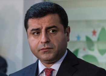 DEM Partililer Adalet Bakanı ile görüşürken, Selahattin Demirtaş hakkında yeni dava açıldı