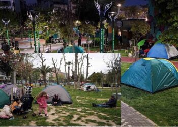 Yağışlı havaya rağmen İstanbullular yine geceyi çadırlarda geçirdi