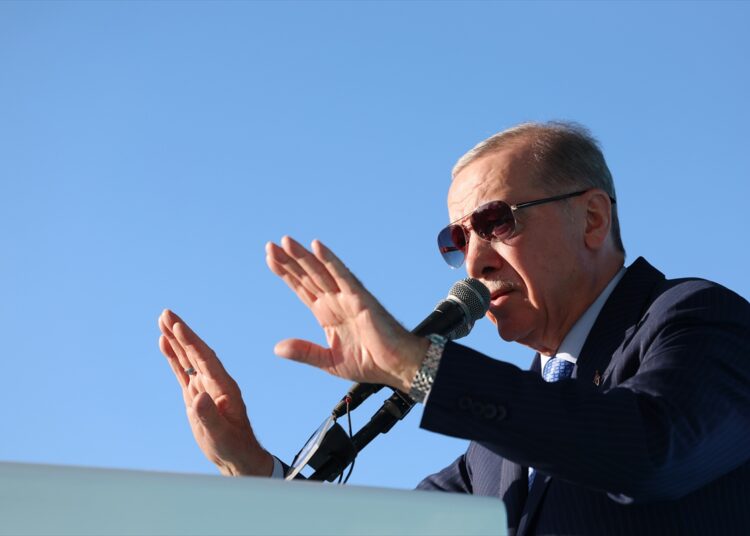 Cumhurbaşkanı Erdoğan'dan 'normal doğum' açıklaması: "Sizi niçin bu kadar rahatsız ediyor?" 1 Cumhurbaşkanı Erdoğan’dan ‘normal doğum’ açıklaması: “Sizi niçin bu kadar rahatsız ediyor?”