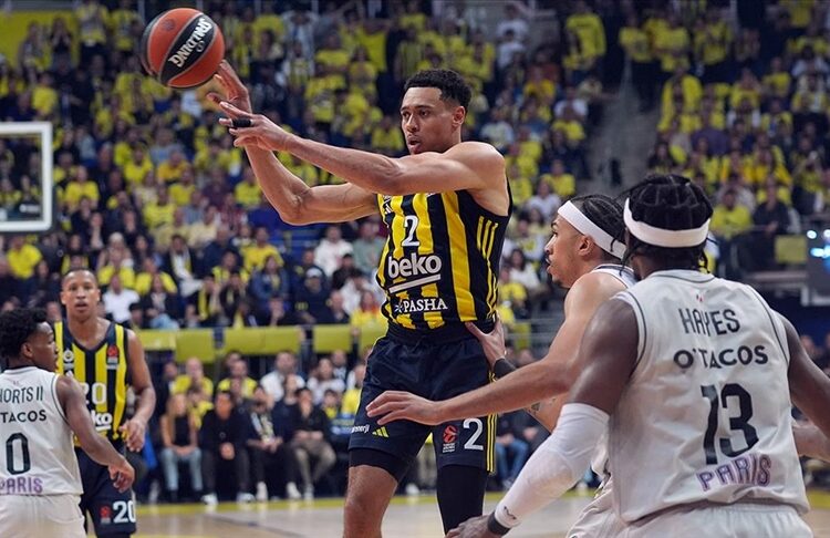 Fenerbahçe Beko, Paris’i ikinci kez yendi! Final Four’a bir adım kaldı 1 Fenerbahçe Beko, Paris’i ikinci kez yendi! Final Four’a bir adım kaldı