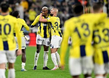 Talisca şov yaptı, Fenerbahçe Trabzonspor’u farklı yendi: Puan farkı 3’e düştü