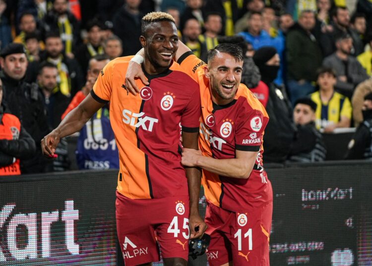 4 kırmızı kartlı olaylı derbi: Galatasaray, Kadıköy'den yarı final biletini alarak çıktı 1 4 kırmızı kartlı olaylı derbi: Galatasaray, Kadıköy’den yarı final biletini alarak çıktı