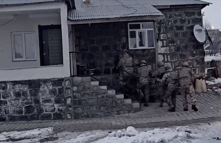 27 ilde FETÖ operasyonu: 73 şüpheli yakalandı