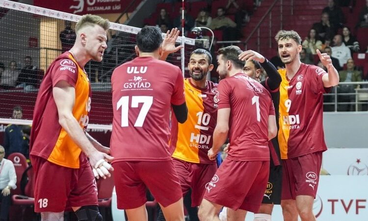Galatasaray, Fenerbahçe derbisini set vermeden kazandı
