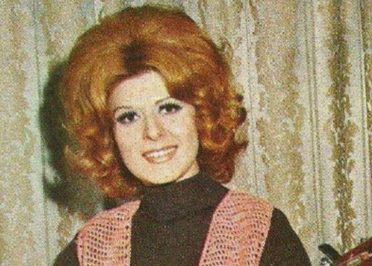 Neşe Karaböcek'in hayatı kitap oldu 1 Neşe Karaböcek’in hayatı kitap oldu
