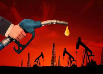 Petrolün varili 63 doların altına indi, mazota 3 liranın üzerinde indirim göründü
