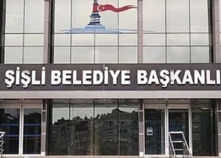 Şişli Kayyımı başkan yardımcılarını görevden aldı, AK Parti'li isimleri atadı 1 Şişli Kayyımı başkan yardımcılarını görevden aldı, AK Parti’li isimleri atadı