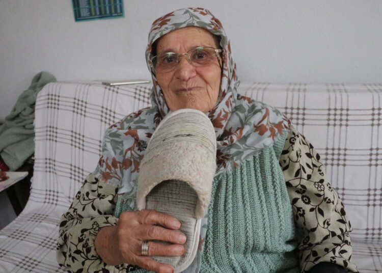 Torununa terlikle vuran anneanneye hapis cezası 1 Torununa terlikle vuran anneanneye hapis cezası