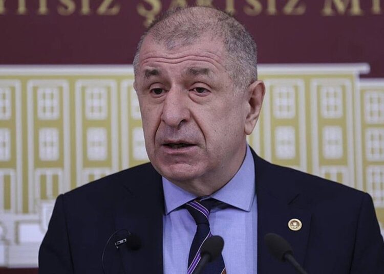 Cezaevindeki Ümit Özdağ hastaneye sevk edildi 1 75 gündür tutuklu olan Ümit Özdağ’ın iddianamesi hazırlandı