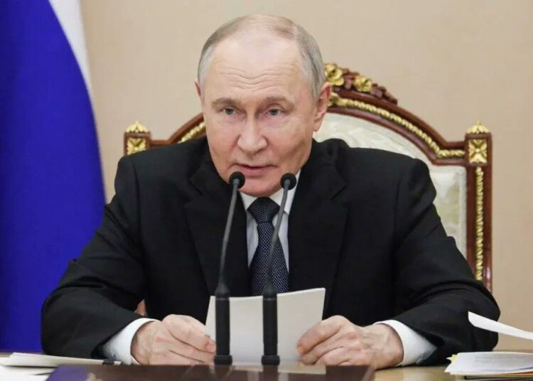 Putin, Kara Kuvvetleri Başkomutanı Salyukov'u görevden aldı 1 Putin, Kara Kuvvetleri Başkomutanı Salyukov’u görevden aldı