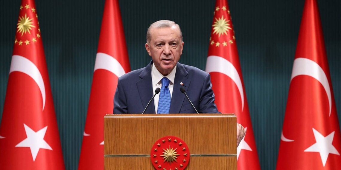 Erdoğan’dan PKK’nın fesih kararıyla ilgili ilk açıklama: “Kritik bir eşiği aştık”