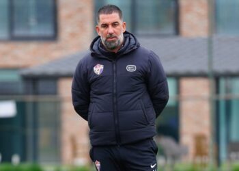 Arda Turan, Eyüpspor’dan ayrıldı: “Önümde yurt dışından 4 teklif var”