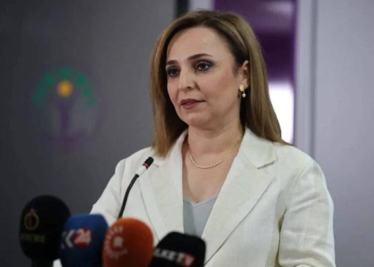 DEM Parti Sözcüsü Ayşegül Doğan: PKK her an kongrenin toplandığını duyurabilir 1 DEM Parti Sözcüsü Ayşegül Doğan: PKK her an kongrenin toplandığını duyurabilir