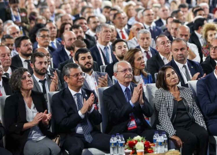 Murat Yetkin'den "Mahkeme 15 Eylül’ü beklemeyebilir" iddiası 1 CHP’ye kurultay soruşturması: Dolandırıcılıktan suçu olan kişi tanık oldu