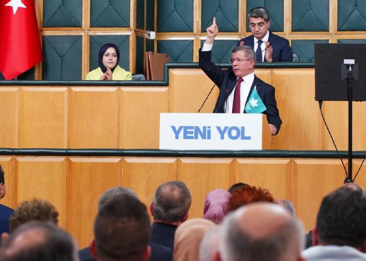Davutoğlu: Gemi batıyor, bu gidiş gidiş değil