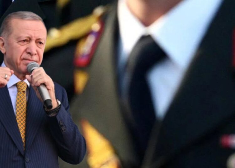 Cumhurbaşkanı’na subayları ihraç yetkisi torbadan çıkarıldı 1 Cumhurbaşkanı’na subayları ihraç yetkisi torbadan çıkarıldı