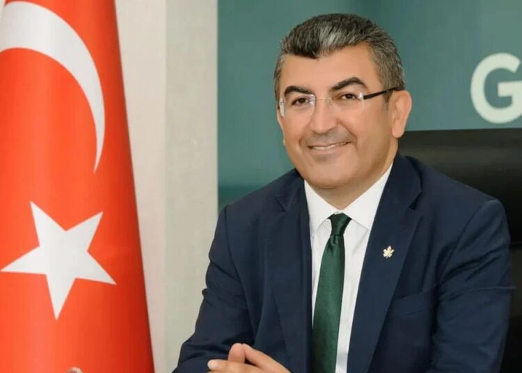 CHP listelerinden seçilmişti: Gelecek Partili Hasan Ekici AK Parti'ye geçiyor 1 CHP listelerinden seçilmişti: Gelecek Partili Hasan Ekici AK Parti’ye geçiyor