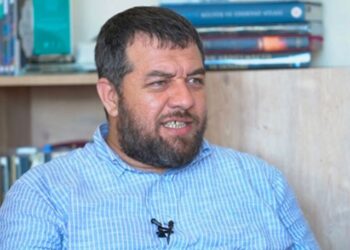 Yeni Şafak yazarı: ‘AK Partililer çoğunuzdan hoşlanmıyoruz, Erdoğan sonrasına hazırlık yapıyorsunuz’ 1 Yeni Şafak yazarı: ‘AK Partililer çoğunuzdan hoşlanmıyoruz, Erdoğan sonrasına hazırlık yapıyorsunuz’
